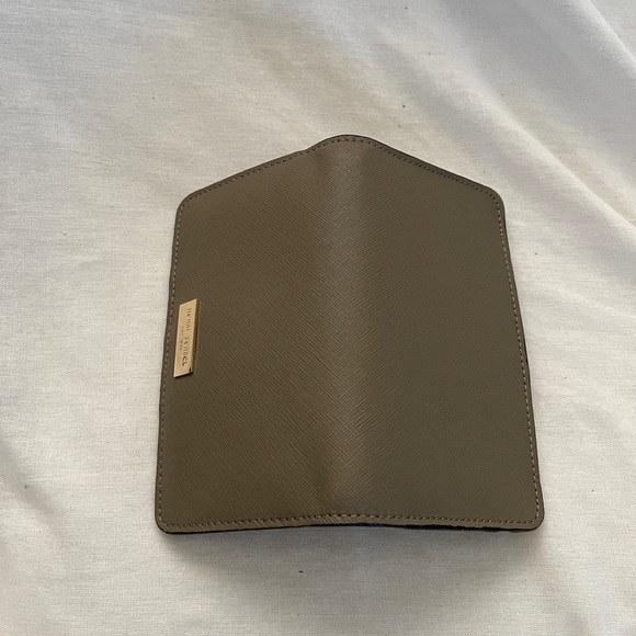 Henri Bendel leather wallet and phone case – BRAND NEW - Picture 5 of 5